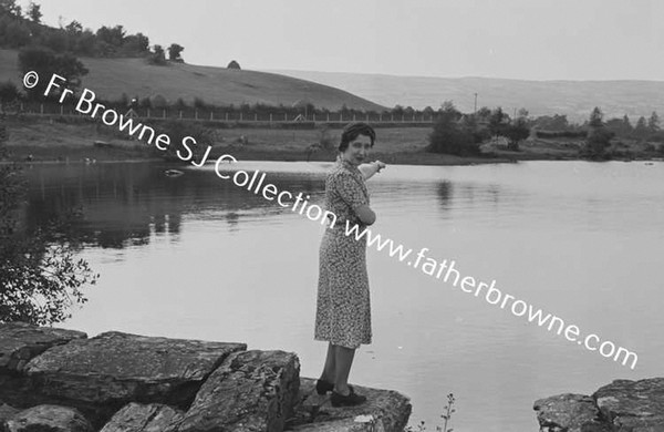 LOUGH DERG CLARE LILLIS MRS FRANK LILLES & PATRICIA SELF BY SHORE